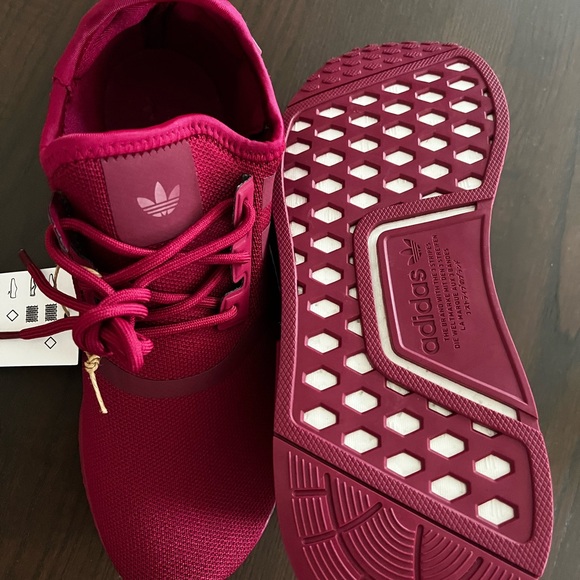 nmd r1 burgundy